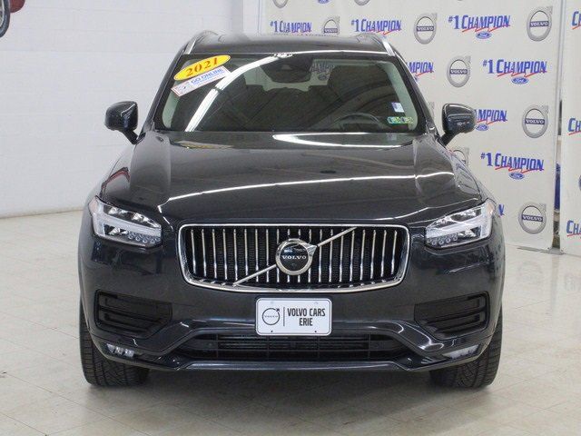 2021 Volvo XC90 Momentum