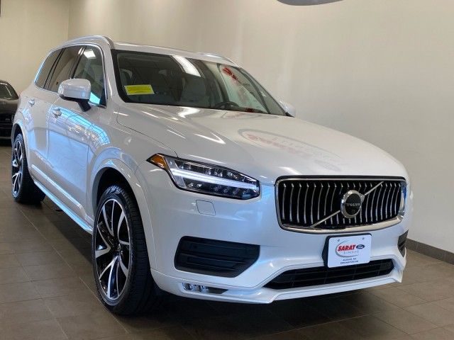 2021 Volvo XC90 Momentum