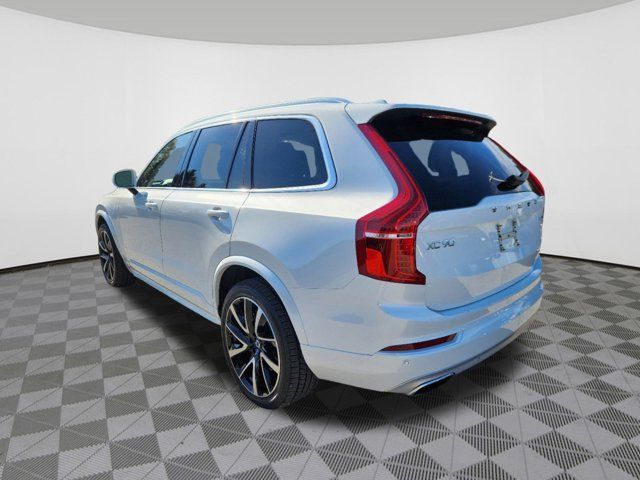 2021 Volvo XC90 Momentum