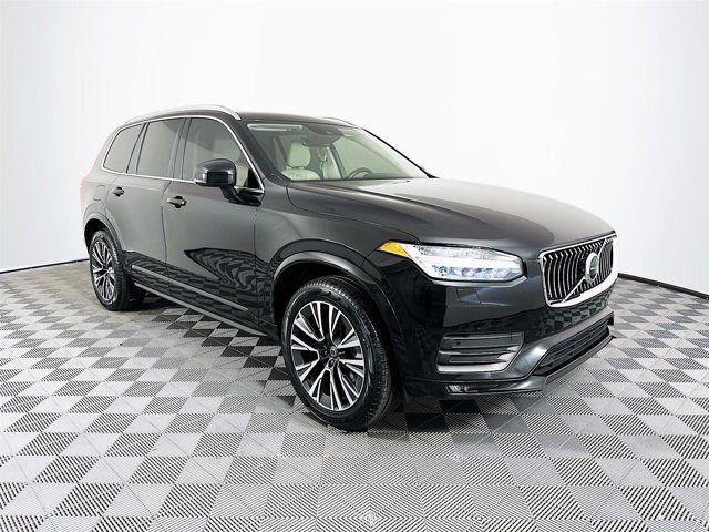 2021 Volvo XC90 Momentum