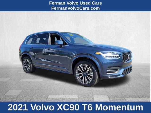 2021 Volvo XC90 Momentum