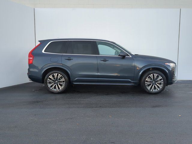 2021 Volvo XC90 Momentum