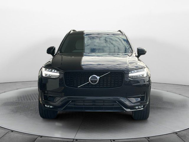 2021 Volvo XC90 R-Design