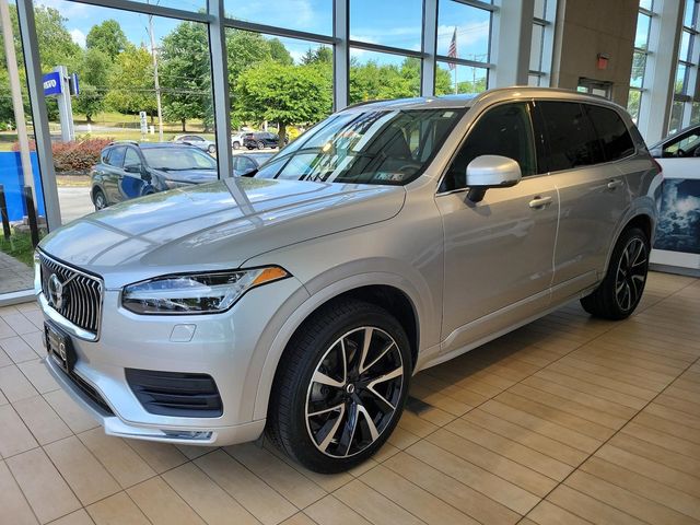 2021 Volvo XC90 Momentum