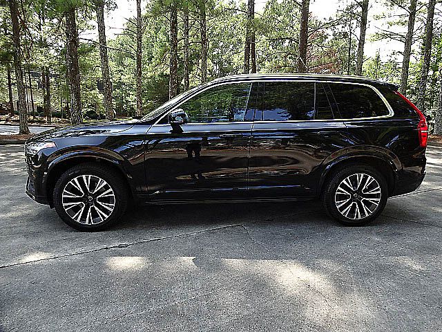 2021 Volvo XC90 Momentum