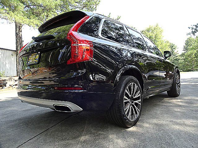 2021 Volvo XC90 Momentum