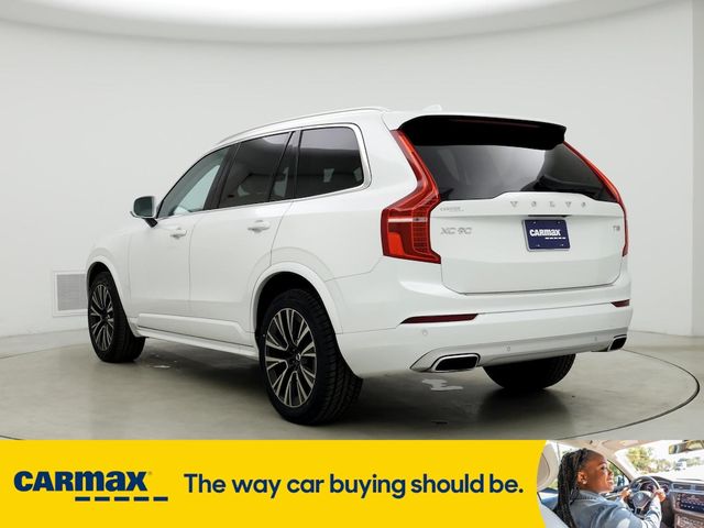 2021 Volvo XC90 Momentum