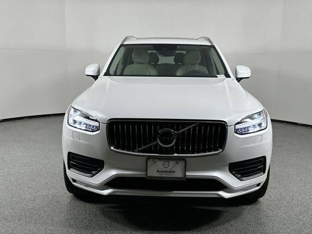 2021 Volvo XC90 Momentum