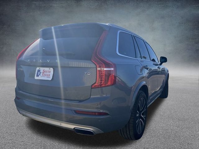 2021 Volvo XC90 Momentum