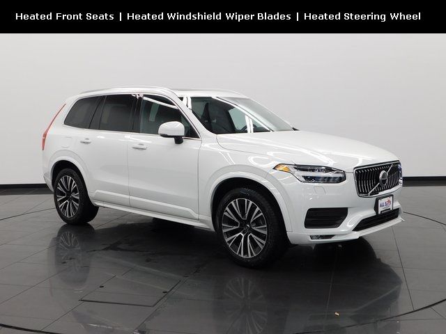 2021 Volvo XC90 Momentum