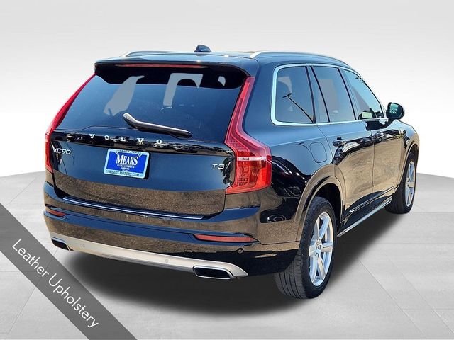 2021 Volvo XC90 Momentum