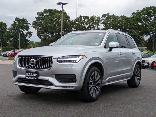 2021 Volvo XC90 Momentum