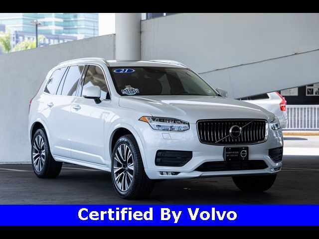 2021 Volvo XC90 Momentum