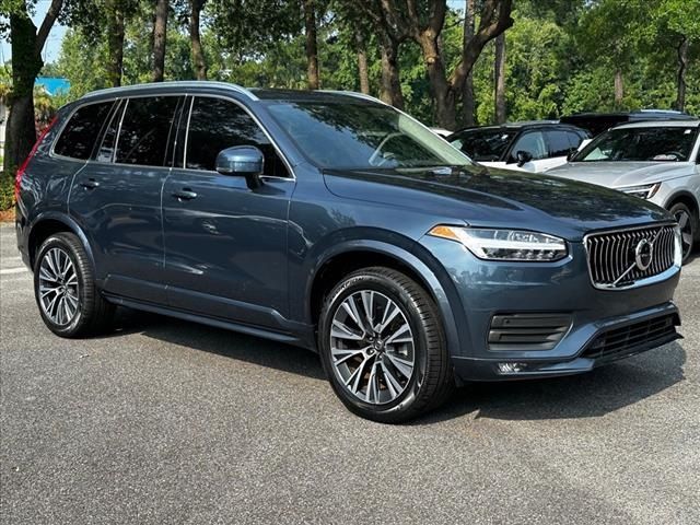 2021 Volvo XC90 Momentum