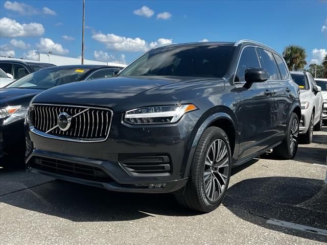 2021 Volvo XC90 Momentum