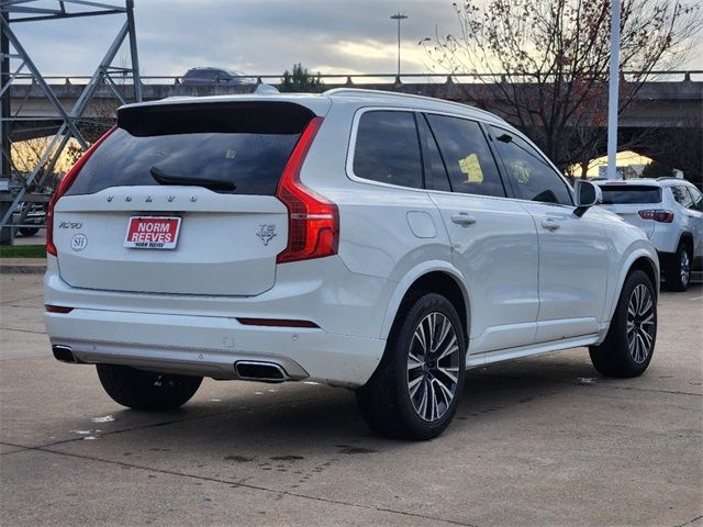 2021 Volvo XC90 Momentum