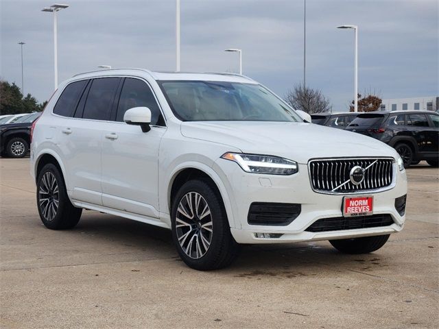 2021 Volvo XC90 Momentum