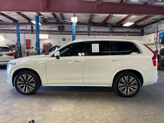 2021 Volvo XC90 Momentum