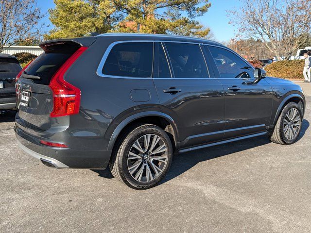 2021 Volvo XC90 Momentum