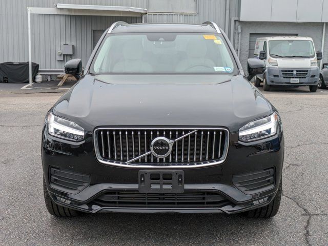 2021 Volvo XC90 Momentum