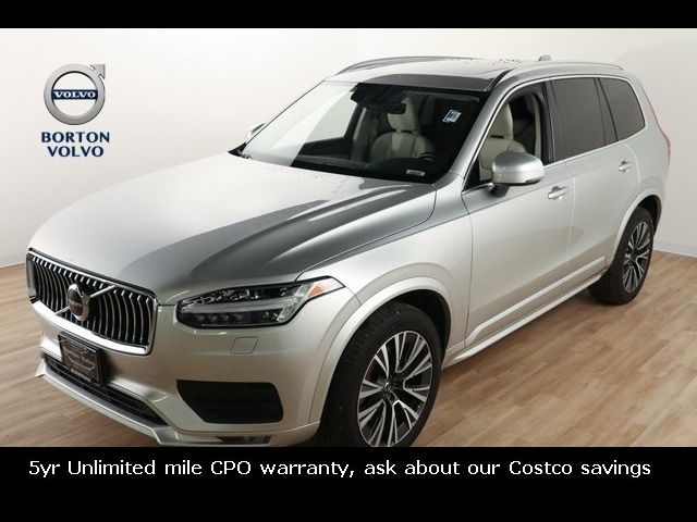 2021 Volvo XC90 Momentum