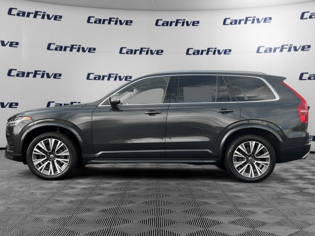 2021 Volvo XC90 Momentum