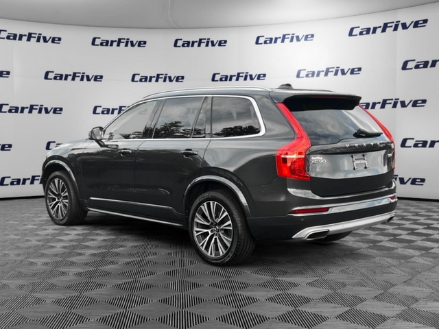 2021 Volvo XC90 Momentum