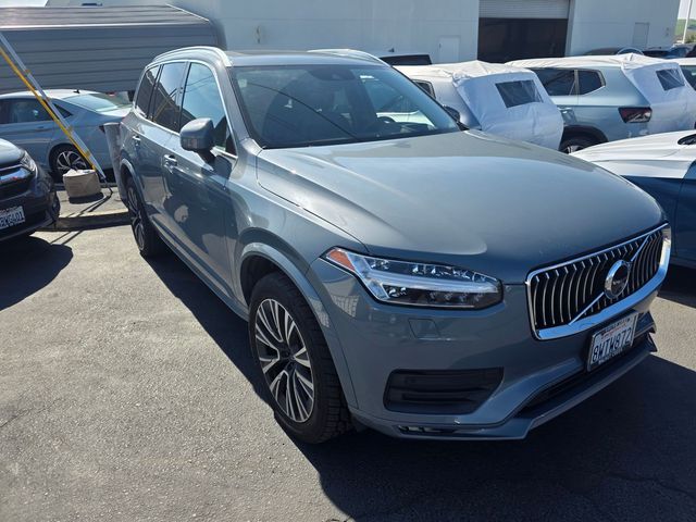 2021 Volvo XC90 Momentum