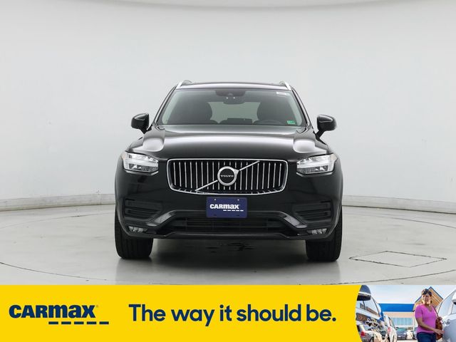 2021 Volvo XC90 Momentum