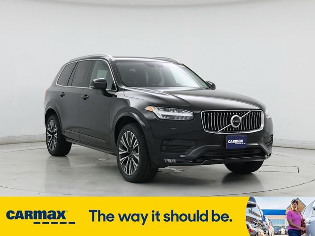 2021 Volvo XC90 Momentum
