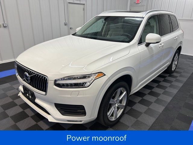 2021 Volvo XC90 Momentum