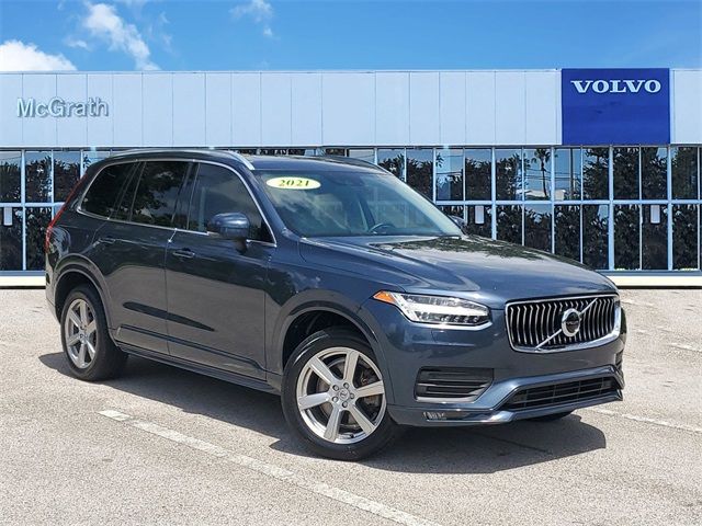 2021 Volvo XC90 Momentum