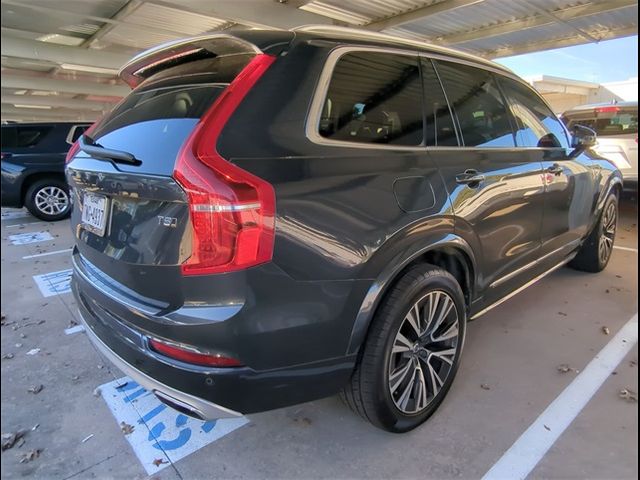 2021 Volvo XC90 Momentum