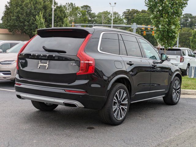 2021 Volvo XC90 Momentum