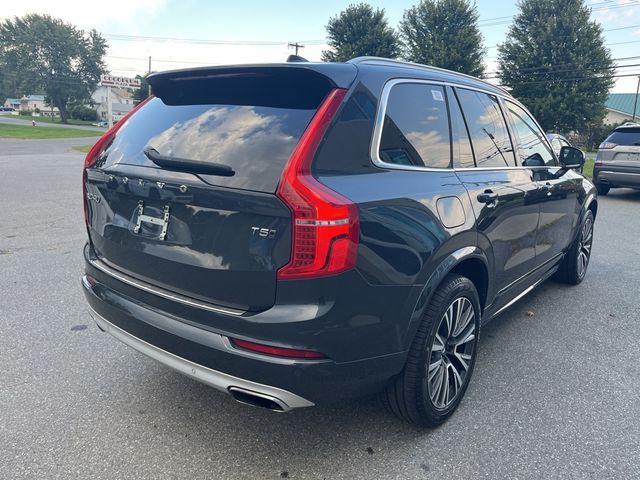 2021 Volvo XC90 Momentum