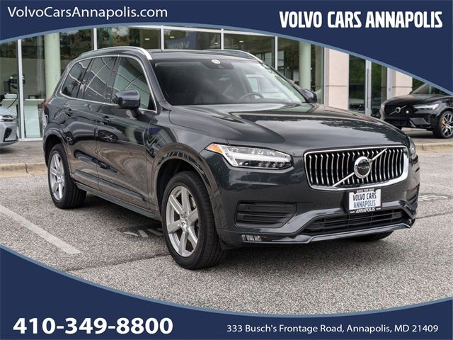 2021 Volvo XC90 Momentum