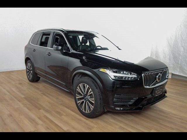 2021 Volvo XC90 Momentum