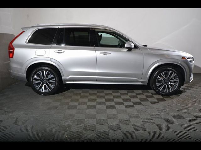 2021 Volvo XC90 Momentum