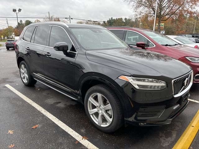 2021 Volvo XC90 Momentum