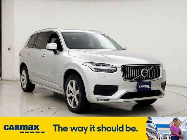 2021 Volvo XC90 Momentum