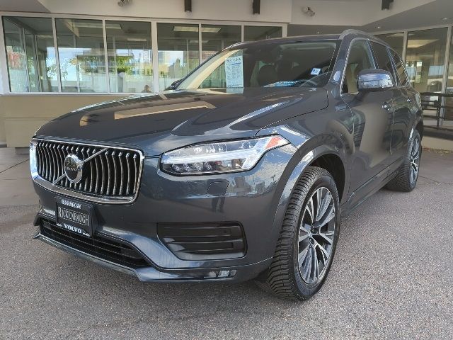 2021 Volvo XC90 Momentum