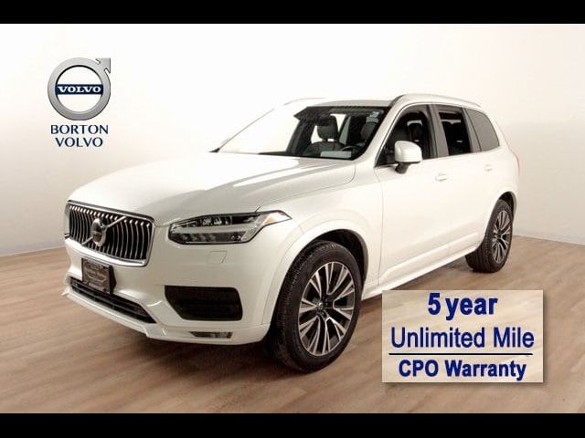 2021 Volvo XC90 Momentum