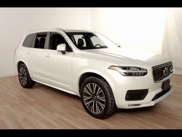 2021 Volvo XC90 Momentum