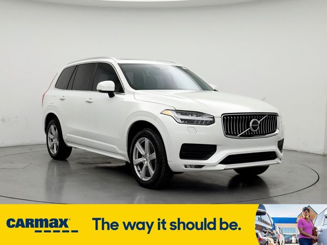 2021 Volvo XC90 Momentum