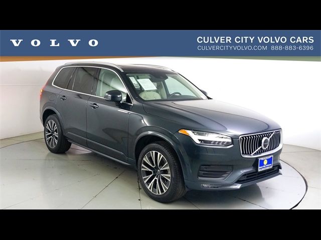 2021 Volvo XC90 Momentum