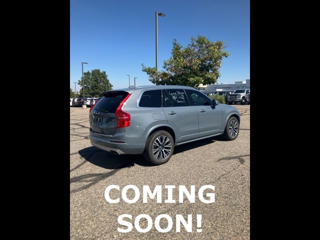 2021 Volvo XC90 Momentum