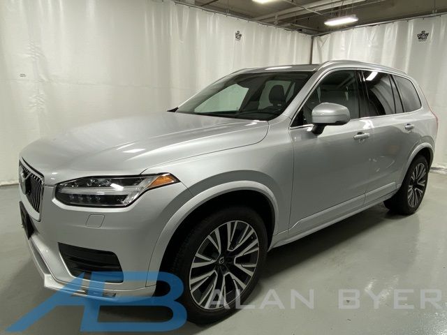 2021 Volvo XC90 Momentum