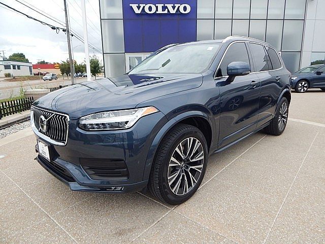 2021 Volvo XC90 Momentum