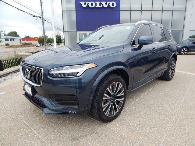 2021 Volvo XC90 Momentum