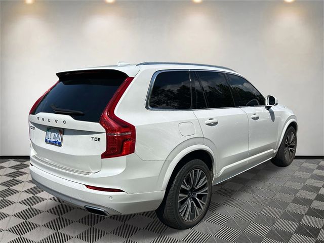 2021 Volvo XC90 Momentum